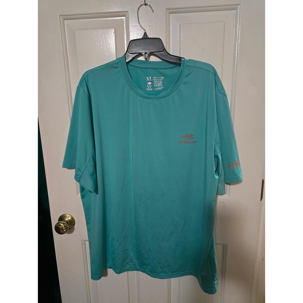 Bassdash Mens XL Fishing Shirt Teal Short Sleeve Performance Mesh Back Tee Logo